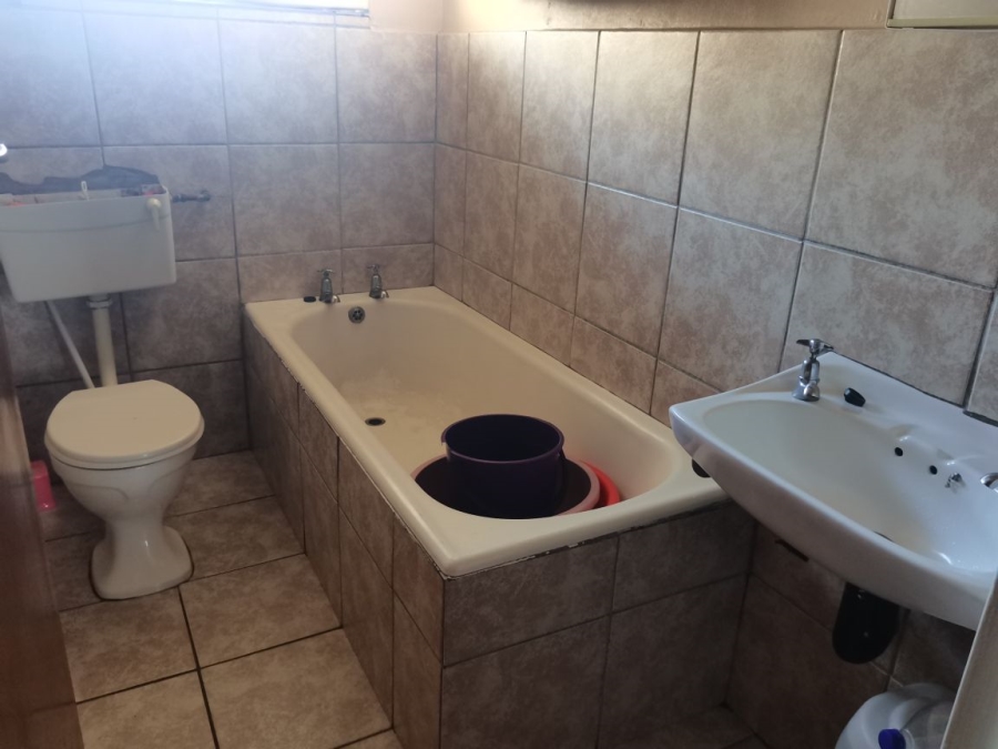 2 Bedroom Property for Sale in Kensington Eastern Cape